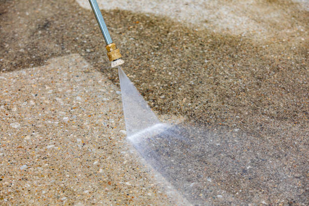 Best Pool Deck Cleaning  in Bay Shore, NY